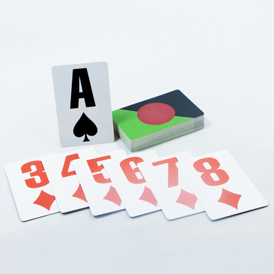 Grandi caratteri di stampa Carte da gioco personalizzate per anziani Cmyk Carte da gioco Logo