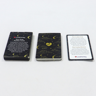 Camera da letto personalizzata Black Intimity Card Game per coppie Ambiguo Do or Dare Game In CMYK