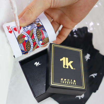 Carte da gioco in PVC su misura Carte da poker placcate in oro lisce Negro fresco Creativo durevole