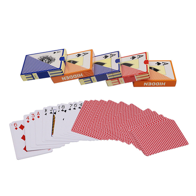 Servizi di stampa di carte da gioco personalizzate con finitura superficiale laminata