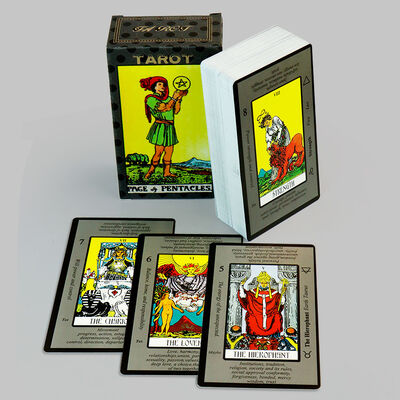Deck di Tarocchi monocromo personalizzato con materiale ecologico e design portatile per uso personalizzato