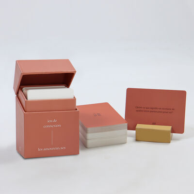 Fornitore Giocattoli personalizzati Giocattoli per adulti Giocattoli per coppie Giocattoli di carte Disegno di stampa personalizzato Logo Giocattoli con scatola